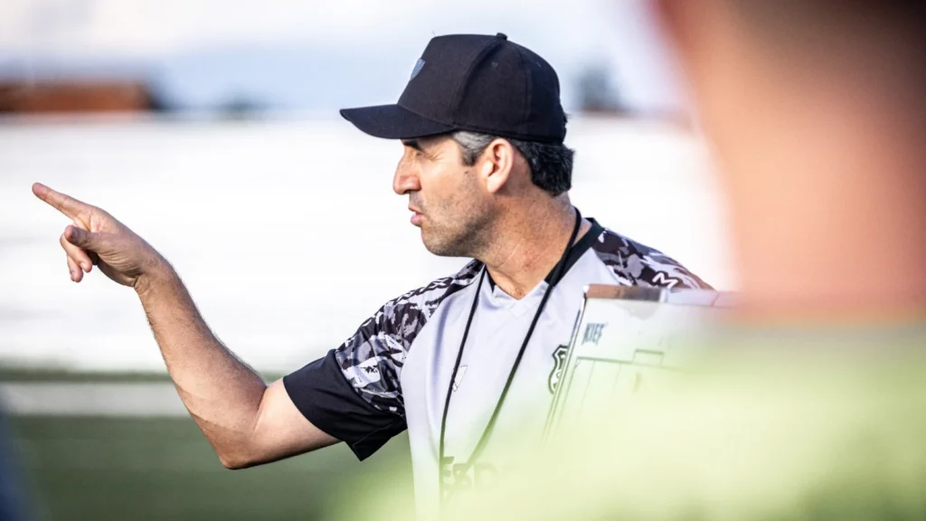 Léo Condé, treinador do Ceará