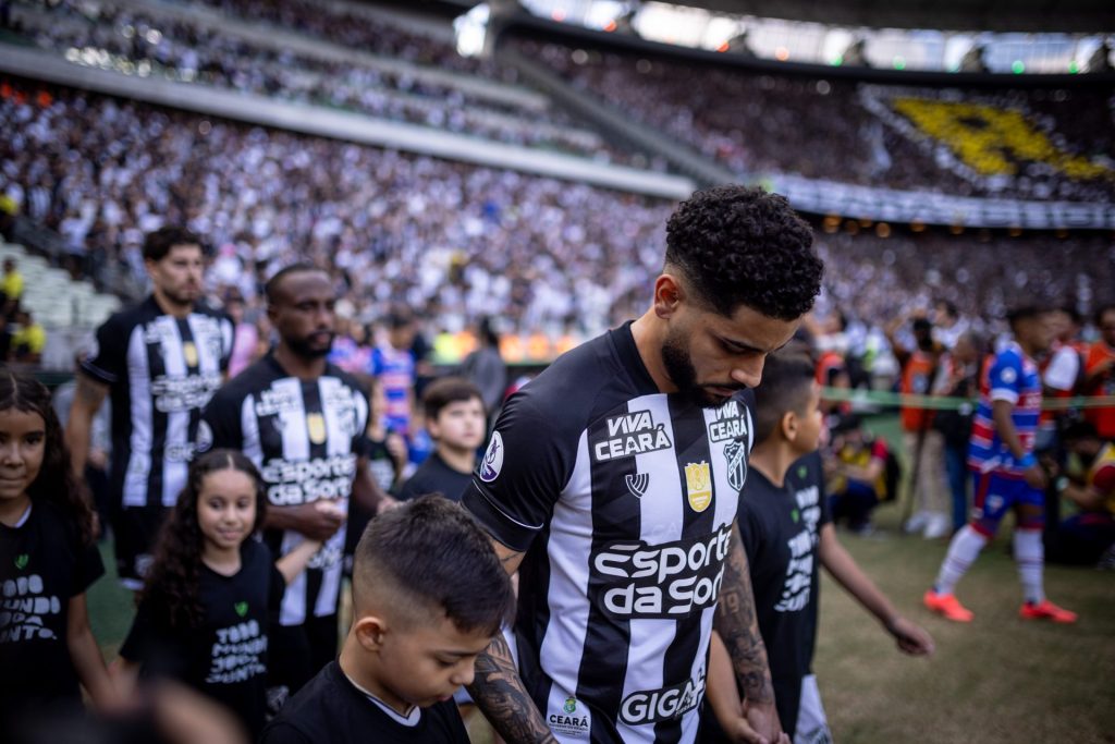Matheus Bahia, lateral do Ceará