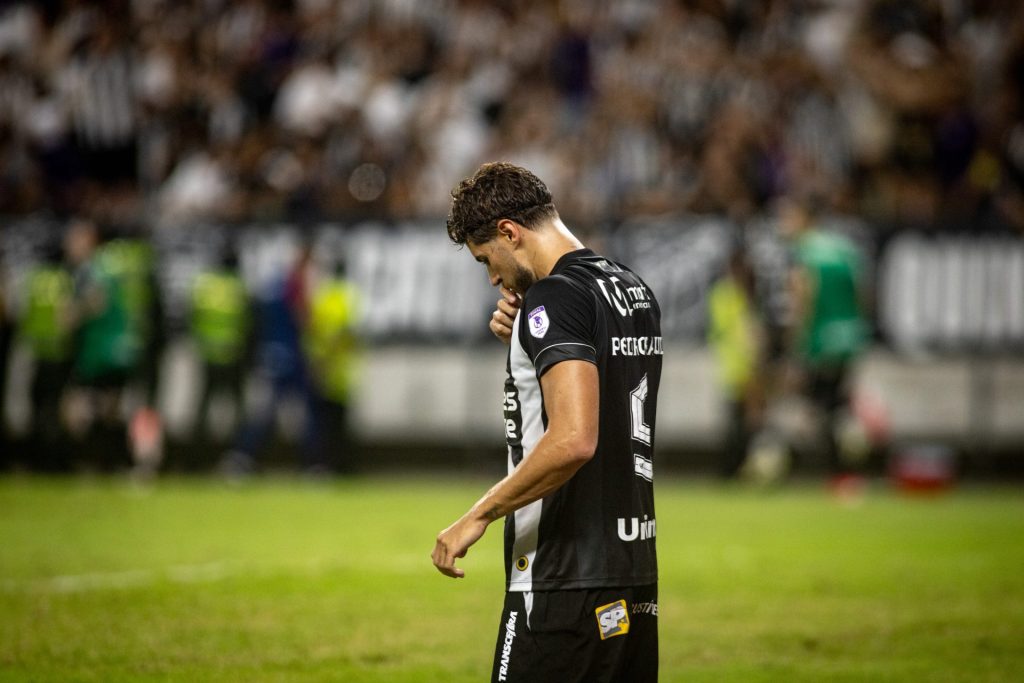 pedro raul, atacante do Ceará