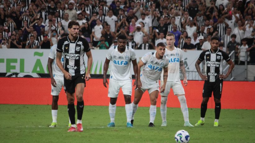Jogador do Ceará em ação