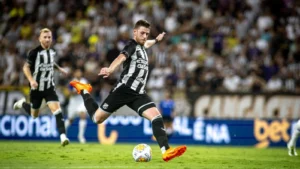 Aylon, atacante do Ceará